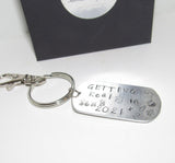 pregnancy's announcement gift, mom to be keyring , stamped keyring for dad or mom, personalized baby announcement gift, baby shower gift